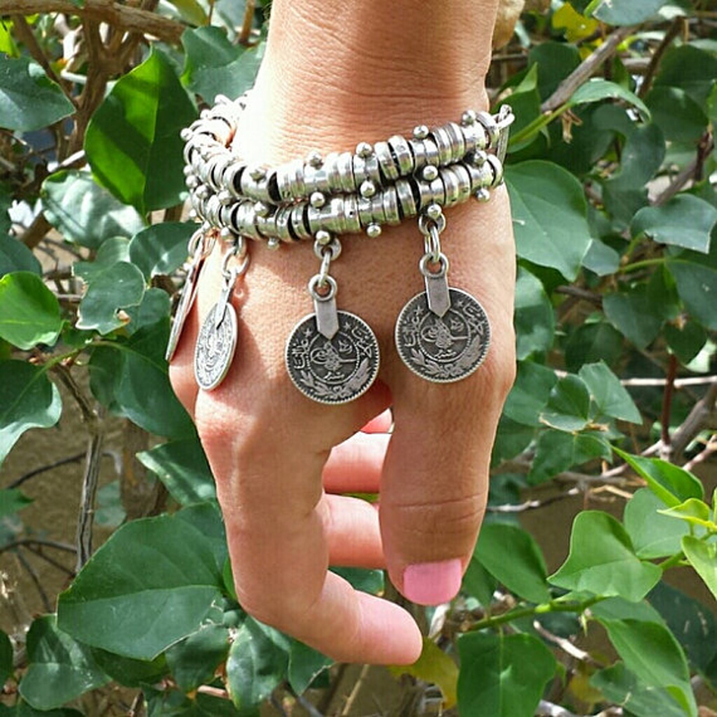 Vintage Coin Tassle Charm Brac - огляд і ціна Men Accessories India