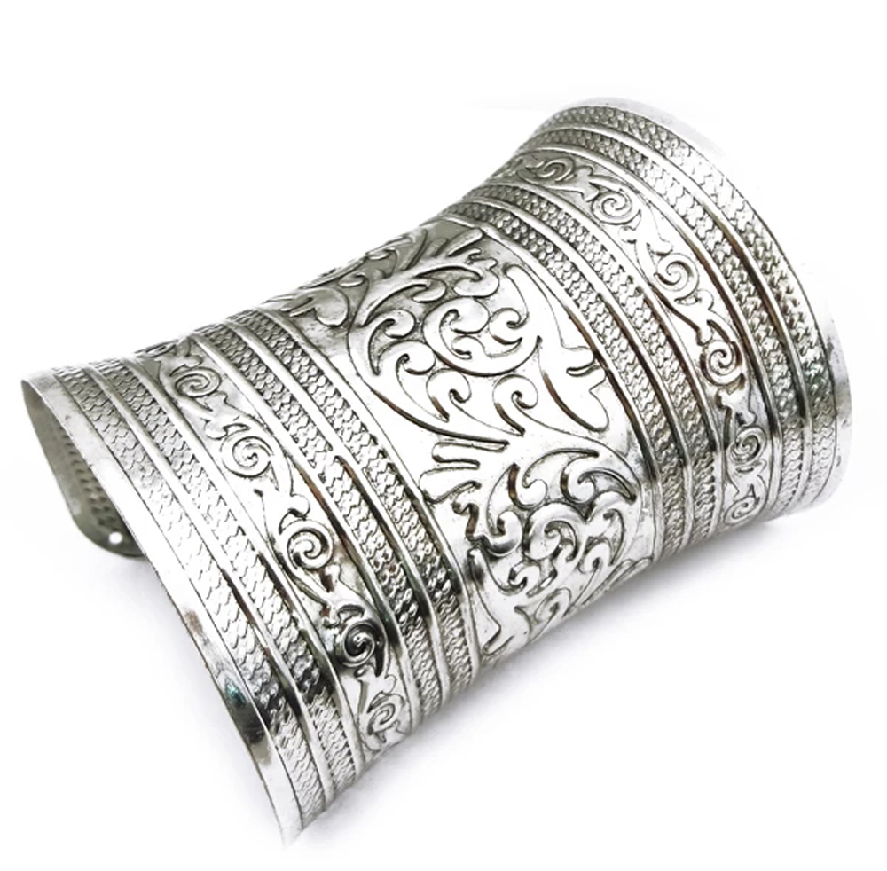 Vintage Alloy Wide Cuff Bracel - огляд і ціна Men Accessories India