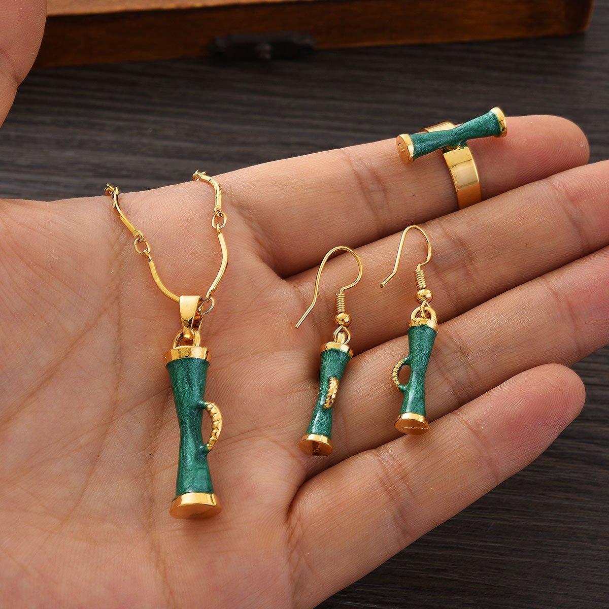 Fashion PNG Gold Color Jewelry - огляд і ціна Men Accessories India